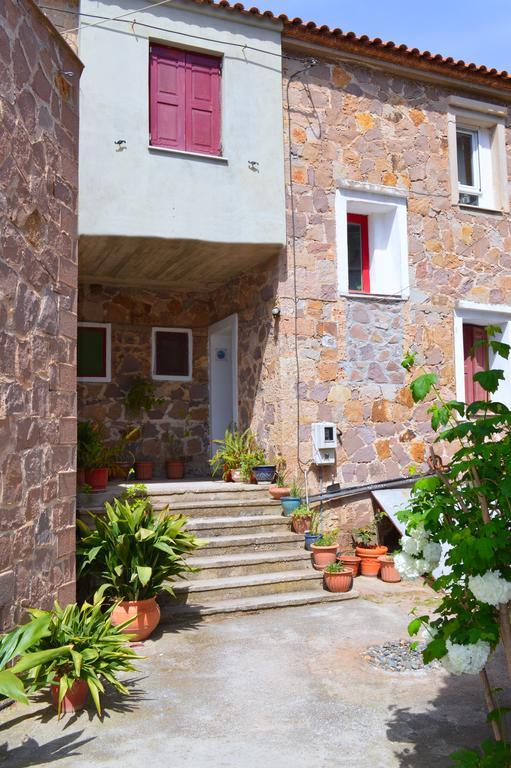 Giorgos House Apartment Mythimna Exterior photo